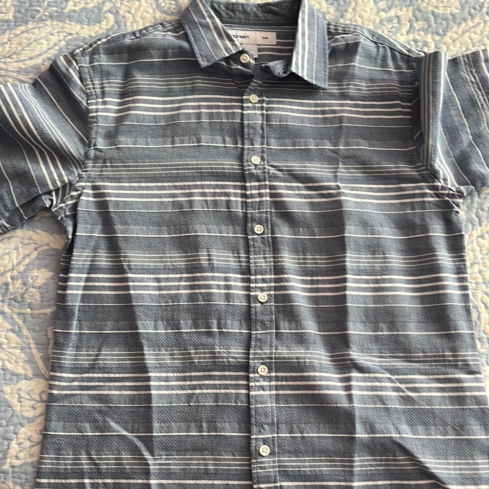 OLD NAVY MEN SLIM FIT SHIRT NEW 👕